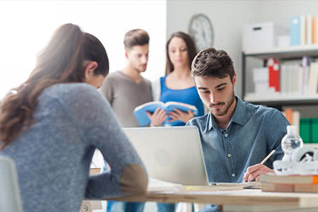 Hausratversicherung für Studenten