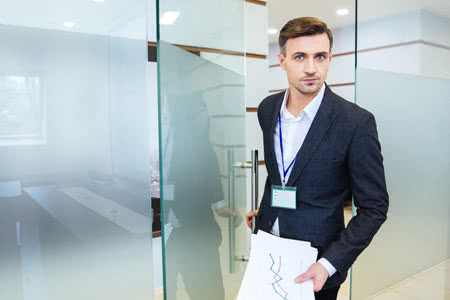 Berufshaftpflicht Arzt in Ausbildung - freundlicher Berater