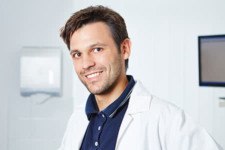 Private Krankenversicherung für Zahnärzte - Freundlicher Zahnarzt
