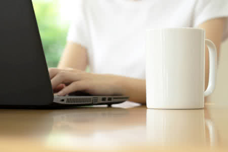 Wohngebäudeversicherung Ferienhaus - Recherche im Internet